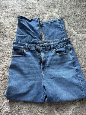 American Eagle Medium Blue Denim Jeans with Contrast Stitching